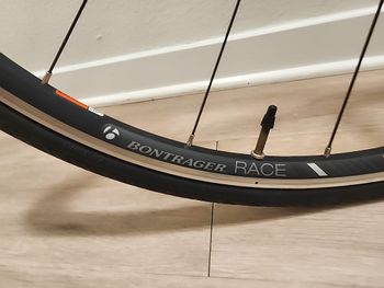 Used Trek Silque SL Women's 2016 2016 Road & Gravel, Black — image 10 of 10