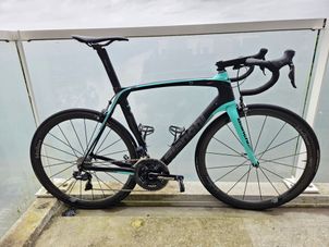 Bianchi - Oltre XR3 - Ultegra Di2, 2018