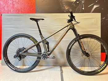 Transition - Spur Carbon XO1 2022, 2022