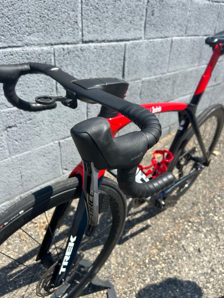Used Trek Madone SLR 7 AXS Gen 6 2023 2023 Road & Gravel, Red — image 15 of 15