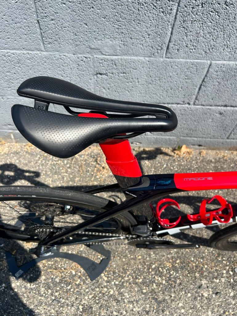 Used Trek Madone SLR 7 AXS Gen 6 2023 2023 Road & Gravel, Red — image 11 of 15