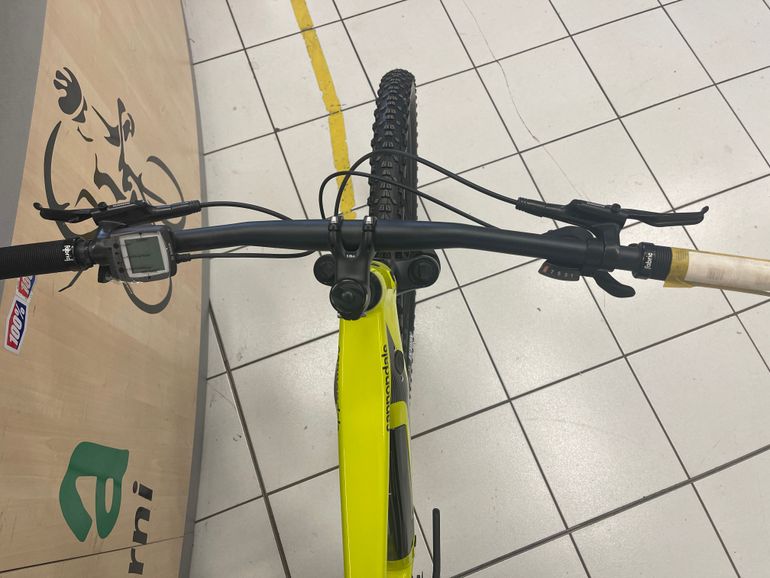 Used Cannondale Trail Neo 4 2022 Mountainbike, Orange — image 6 of 7