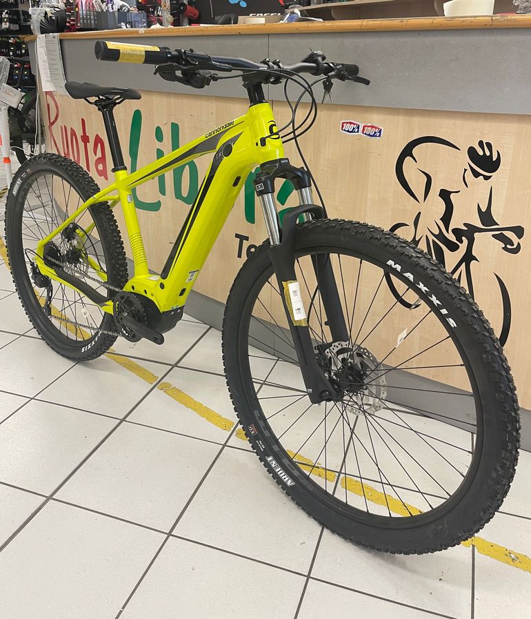 Used Cannondale Trail Neo 4 2022 Mountainbike, Orange — image 7 of 7