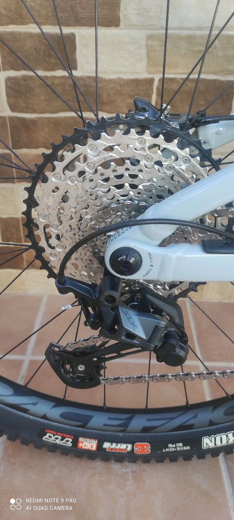 Used Orbea RISE H30 20mph 2024 2024 Mountainbike, Light Gray, 29 — image 6 of 17