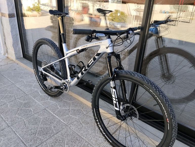 Used Trek Supercaliber SLR Gen 2 Frameset 2024 2024 Mountainbike, Light Gray, 29 — image 3 of 4