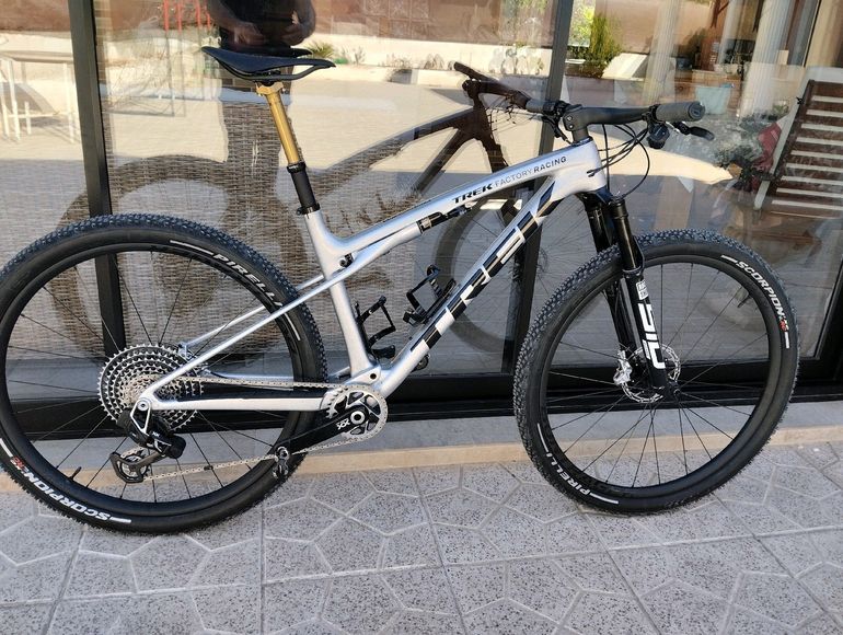 Used Trek Supercaliber SLR Gen 2 Frameset 2024 2024 Mountainbike, Light Gray, 29 — image 1 of 4