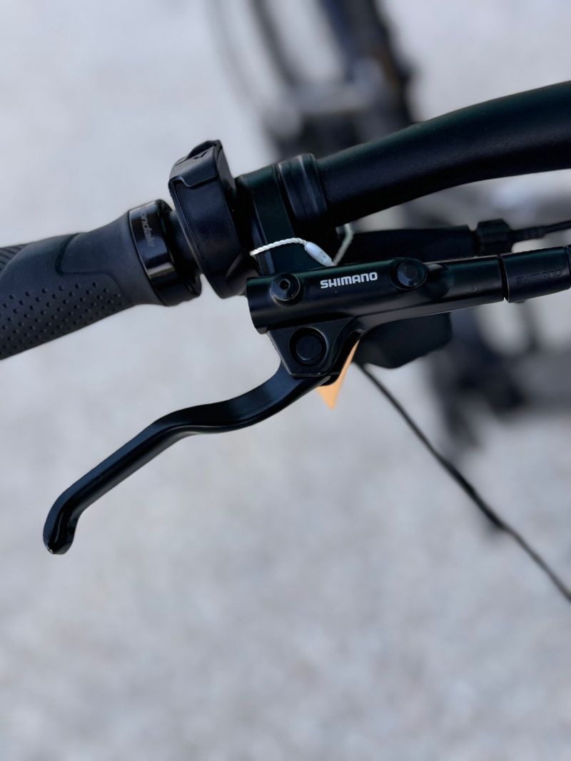 Used Cannondale Tesoro Neo SL EQ 2022 Mountainbike, Black — image 11 of 14