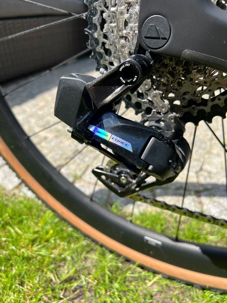 Used Canyon Grizl CF SLX SRAM Force AXS XPLR mit Powermeter 2023 Road & Gravel — image 3 of 12