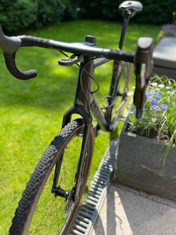 Used Canyon Grizl CF SLX SRAM Force AXS XPLR mit Powermeter 2023 Road & Gravel — image 10 of 12