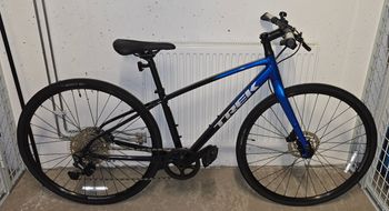 Used Trek FX 3 2024 Road & Gravel, Blue — image 7 of 10