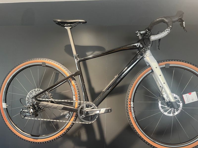 BMC URS FOUR 2024 Road & Gravel de segunda mano