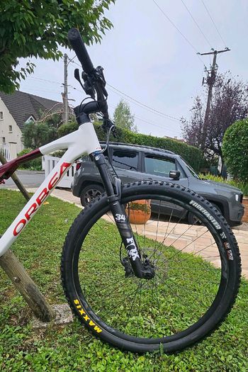 Used Orbea OIZ H10 2023 2023 Mountainbike — image 3 of 5