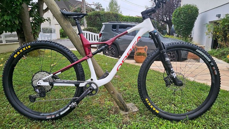 Used Orbea OIZ H10 2023 2023 Mountainbike — image 1 of 5