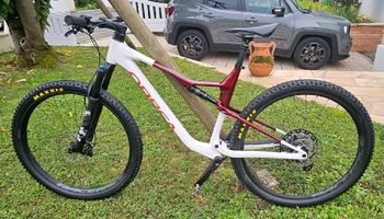 Used Orbea OIZ H10 2023 2023 Mountainbike — image 2 of 5