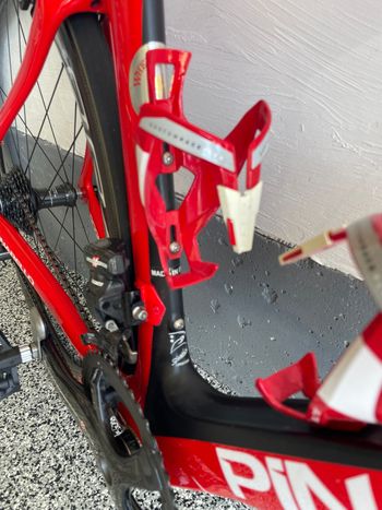 Used Pinarello F10 2017 Road & Gravel, Red — image 12 of 14