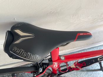 Used Pinarello F10 2017 Road & Gravel, Red — image 13 of 14