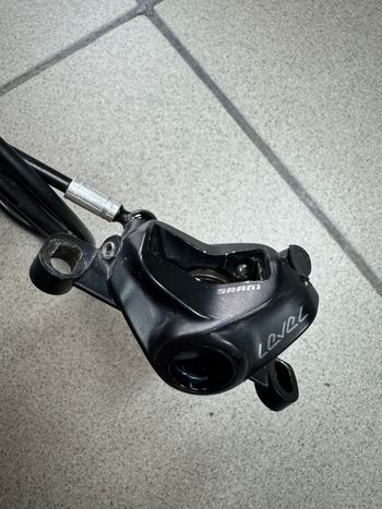 Used Sram Disc Brake Level TLM 2022 bike — image 2 of 6
