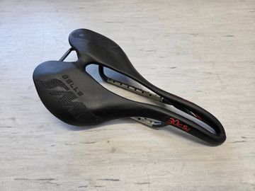Used Selle Smp F30C s.i. 2024 Saddles & Seatposts