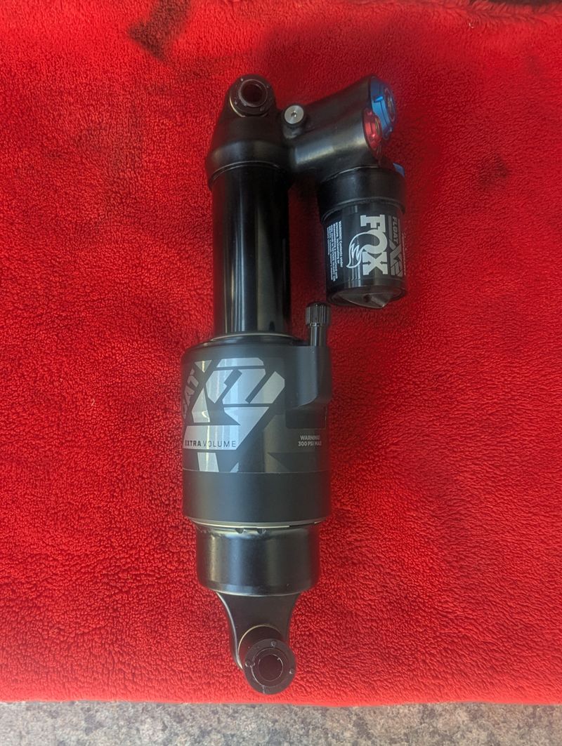 Käytetty Fox Float Performance X2 2022 Rear Suspension