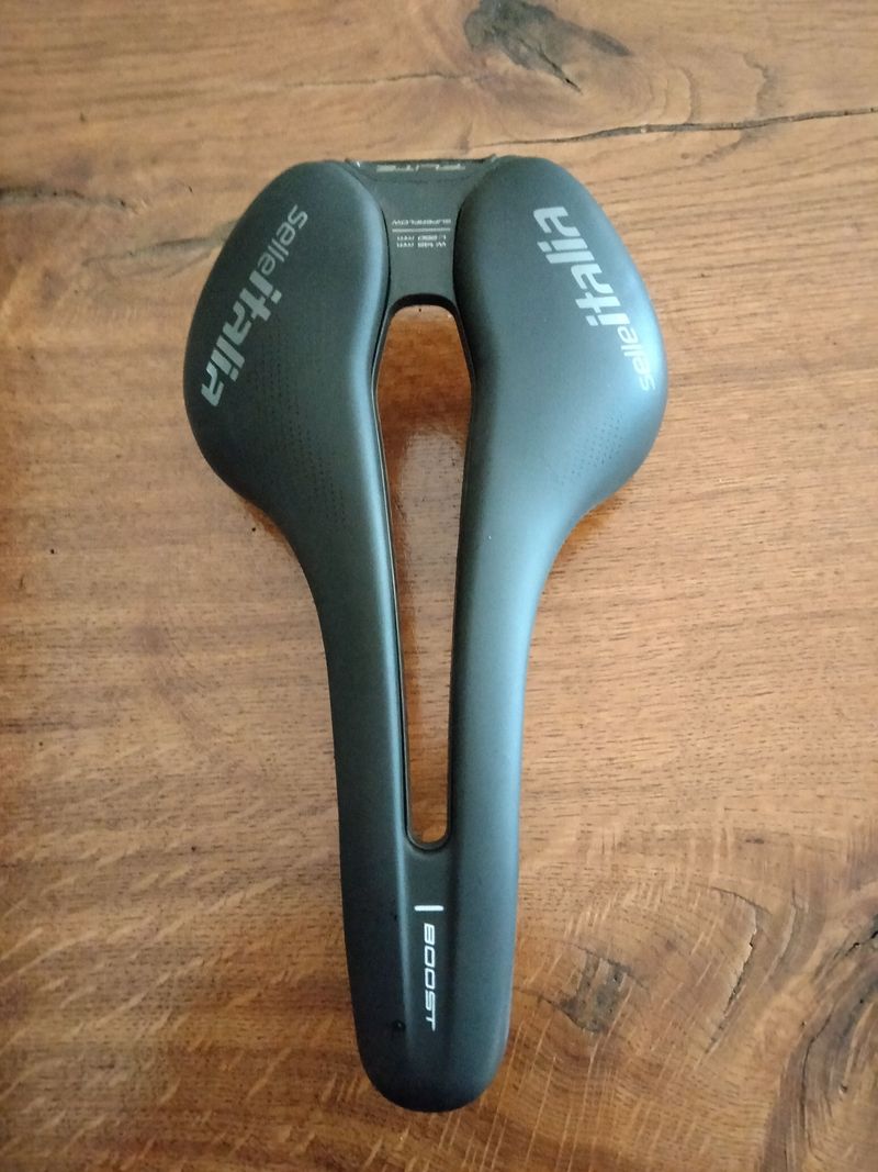 Used Selle Italia Elite boost superflow 2025 Saddles & Seatposts
