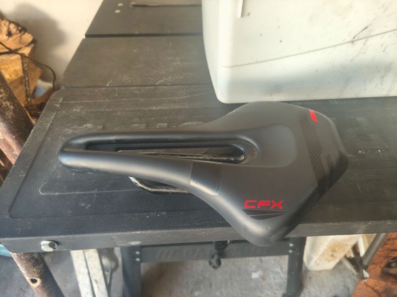 Used Sam marco cfx carbon 2025 Saddles & Seatposts