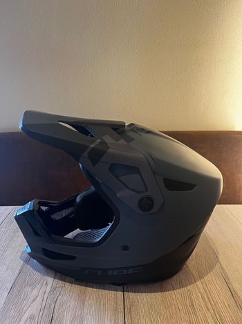 Brugt 100% Status x Cube 2022 bike — billede 2 af 7