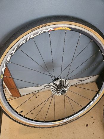 Used Mavic kysirium equipe 2010 bike — image 3 of 3