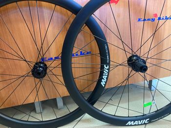 Used Mavic COSMIC S 42 2024 bike — image 3 of 3