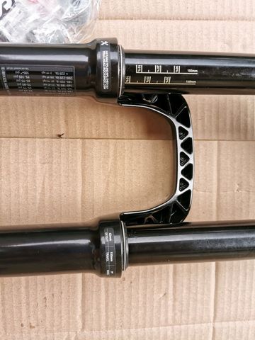 Brugt RockShox Revelation RC 2023 bike — billede 3 af 5