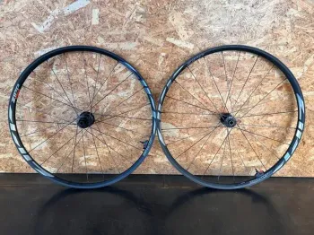 Używany Zipp Juego de Ruedas ZERO HiTOP SW - 29 2025 Wheels
