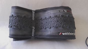 Used Vittoria TERRENO DRY TUBLESS READY GRAPHENE 2.0 bike — image 2 of 2
