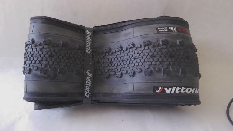Used Vittoria TERRENO DRY TUBLESS READY GRAPHENE 2.0 bike — image 2 of 2
