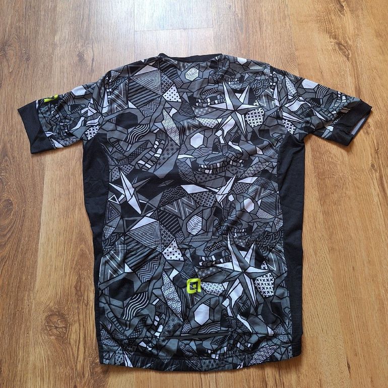 Brugt Ale cycling Kurzarmtrikot over 2024 bike — billede 2 af 2