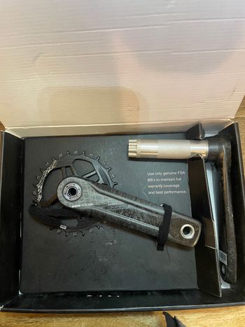Used Fsa k force carbon 2023 bike — image 6 of 6