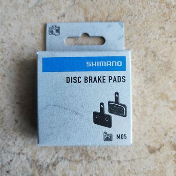Shimano Pastilhas de travão de disco em resina Shimano M05 Brakes d'occasion