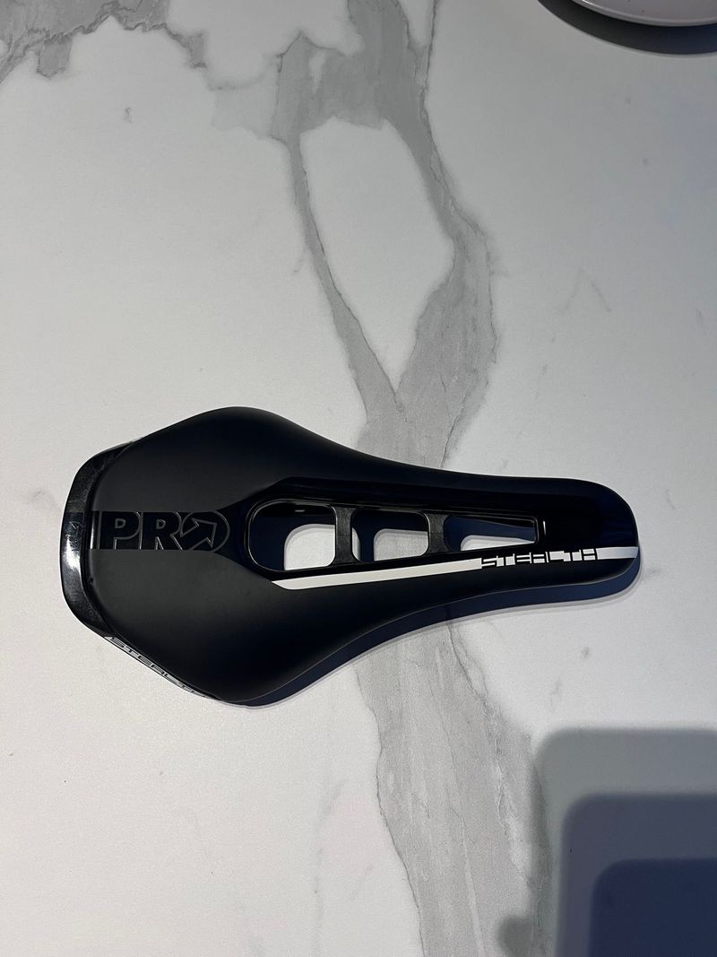 Used PRO Stealth Performance Zadel 2021 Saddles & Seatposts