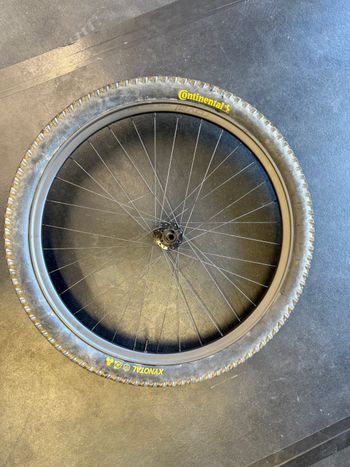 Used Roval Traverse HD Carbon 2025 Wheels