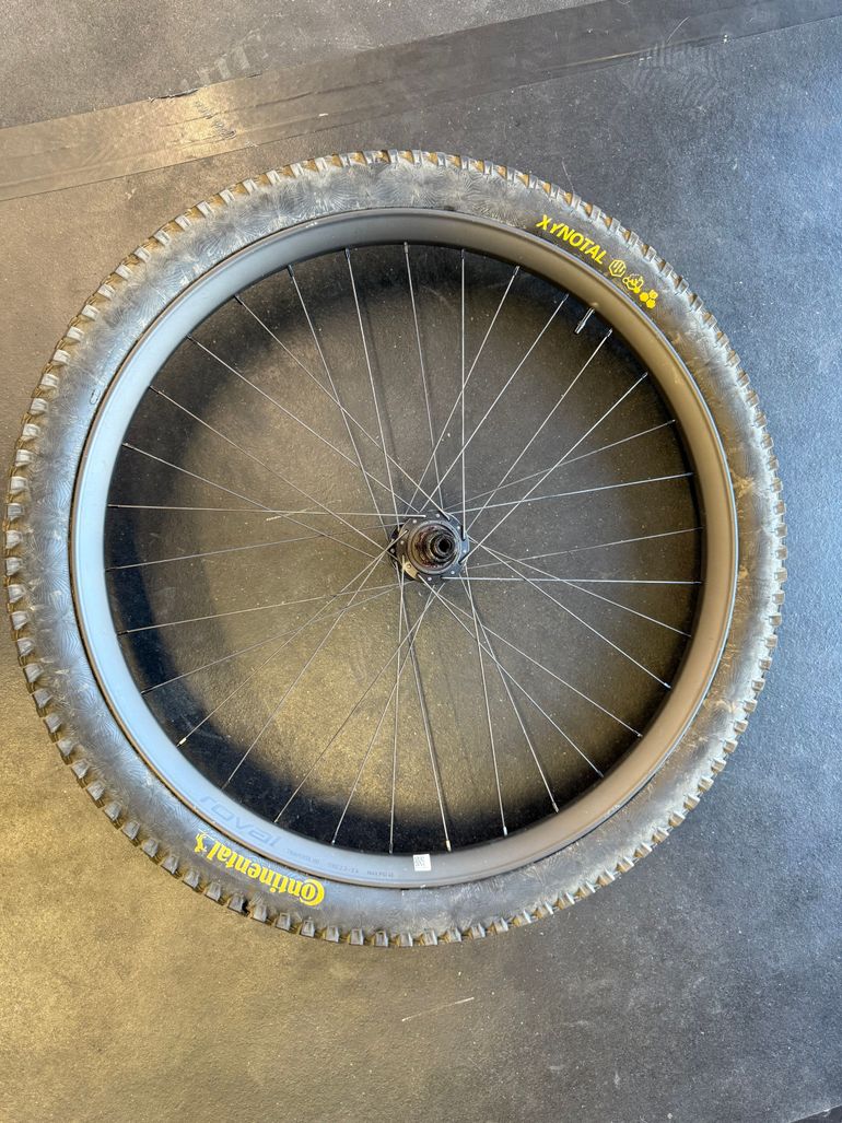 Used Roval Traverse HD Carbon 2025 bike — image 2 of 2