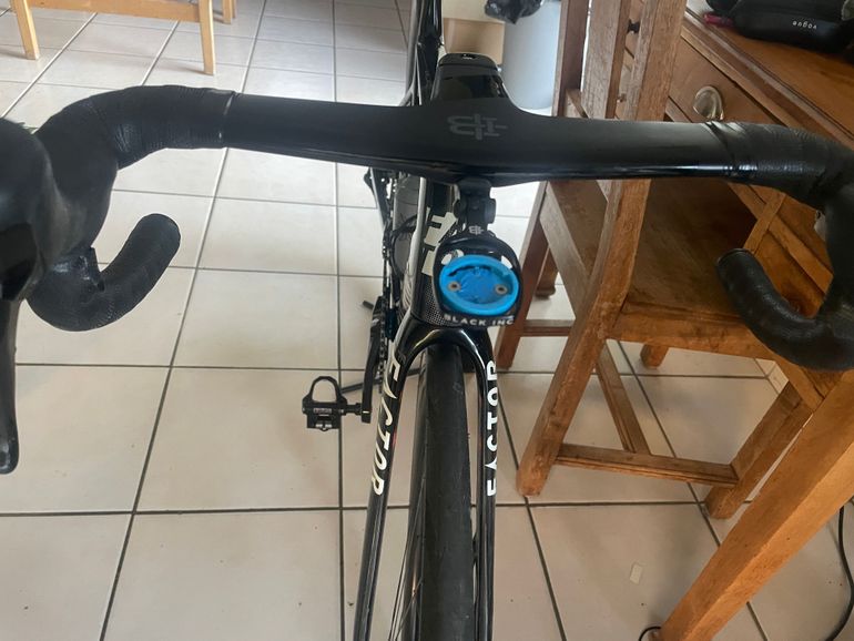 Brugt Black Inc AERO CARBON 2025 bike — billede 2 af 3