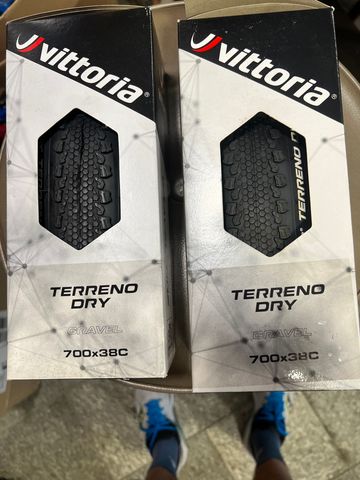 Used Vittoria terreno dry gravel 2025 Tyres & Tubes