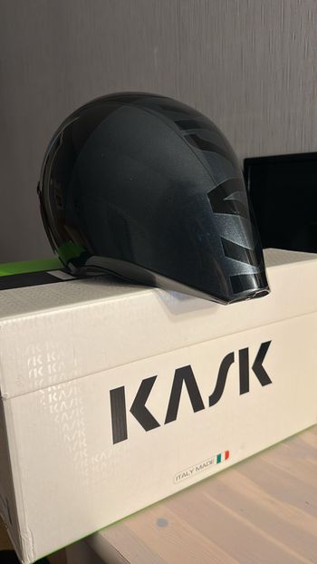 Używany Kask mistral 2025 bike — zdjęcie 3 z 5