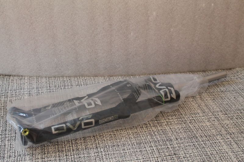 Dvo DIAMOND E3 150mm 2023 bike de segunda mano — imagen 2 de 13