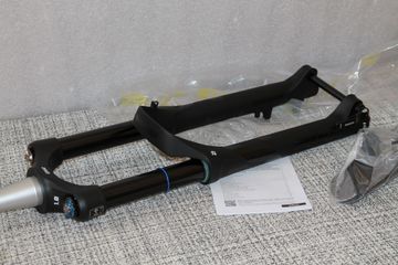 Brugt Sr Suntour DUROLUX 38 2023 bike — billede 3 af 20