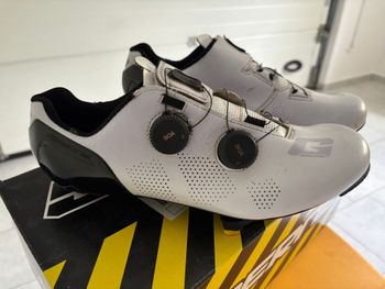 Used Gaerne g stilo Carbon 2024 bike — image 2 of 5