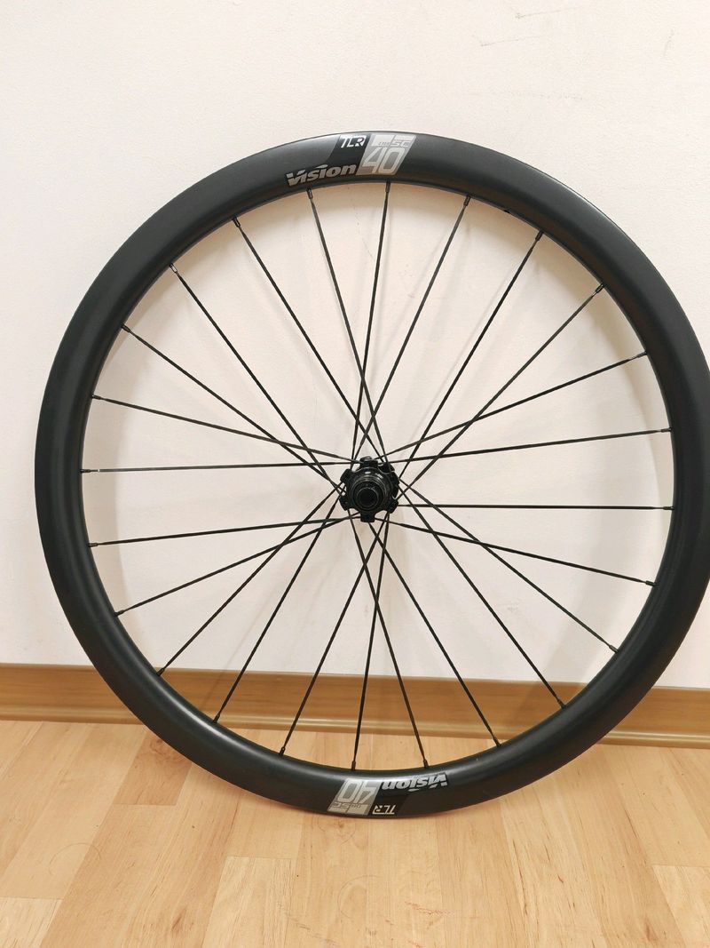 Used Vision tlr sc40 2022 bike — image 3 of 4