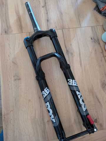 Brugt Fox 36 Rhythm Grip - 150mm - 29" 2022 bike — billede 3 af 4
