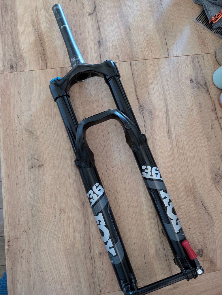 Brugt Fox 36 Rhythm Grip - 150mm - 29" 2022 bike — billede 3 af 4