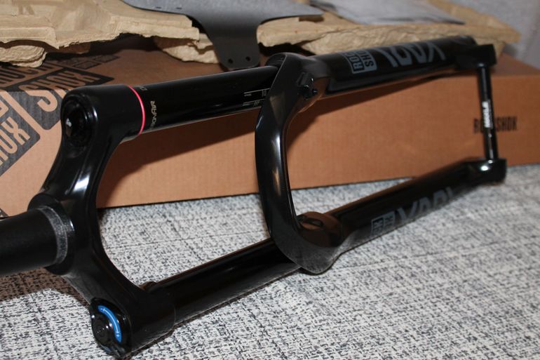 RockShox YARI RC 2023