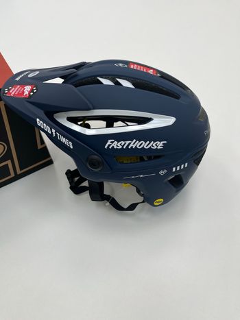 Bell Sixer 2022 Cycling Accessories usato