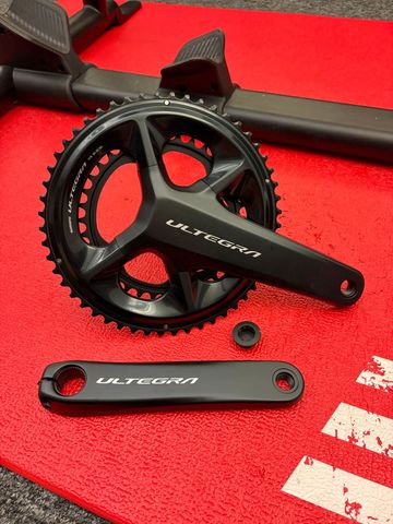 Used Shimano FC-08 2025 Drivetrain & Pedals